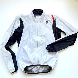 Waterproof cycling jacket packable